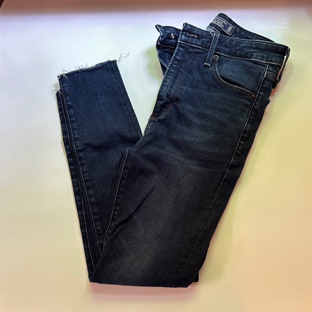 Abercrombie & Fitch Women's Dark Blue Skinny Jeans